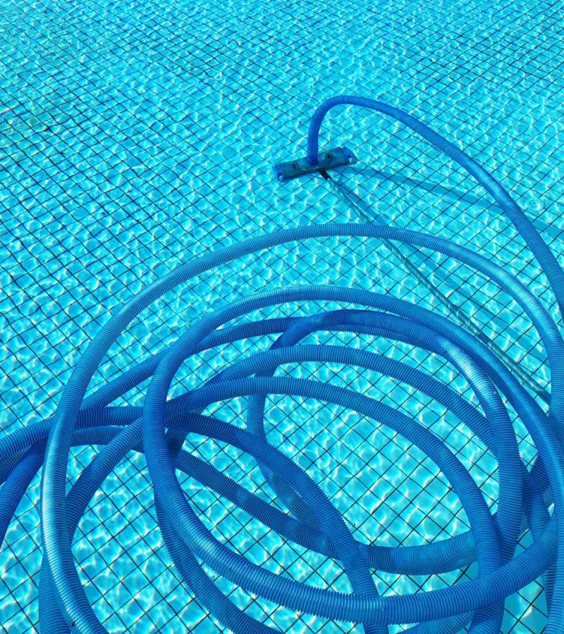 cleaning-tubes-in-a-swimming-pool-e1628821675524.jpg